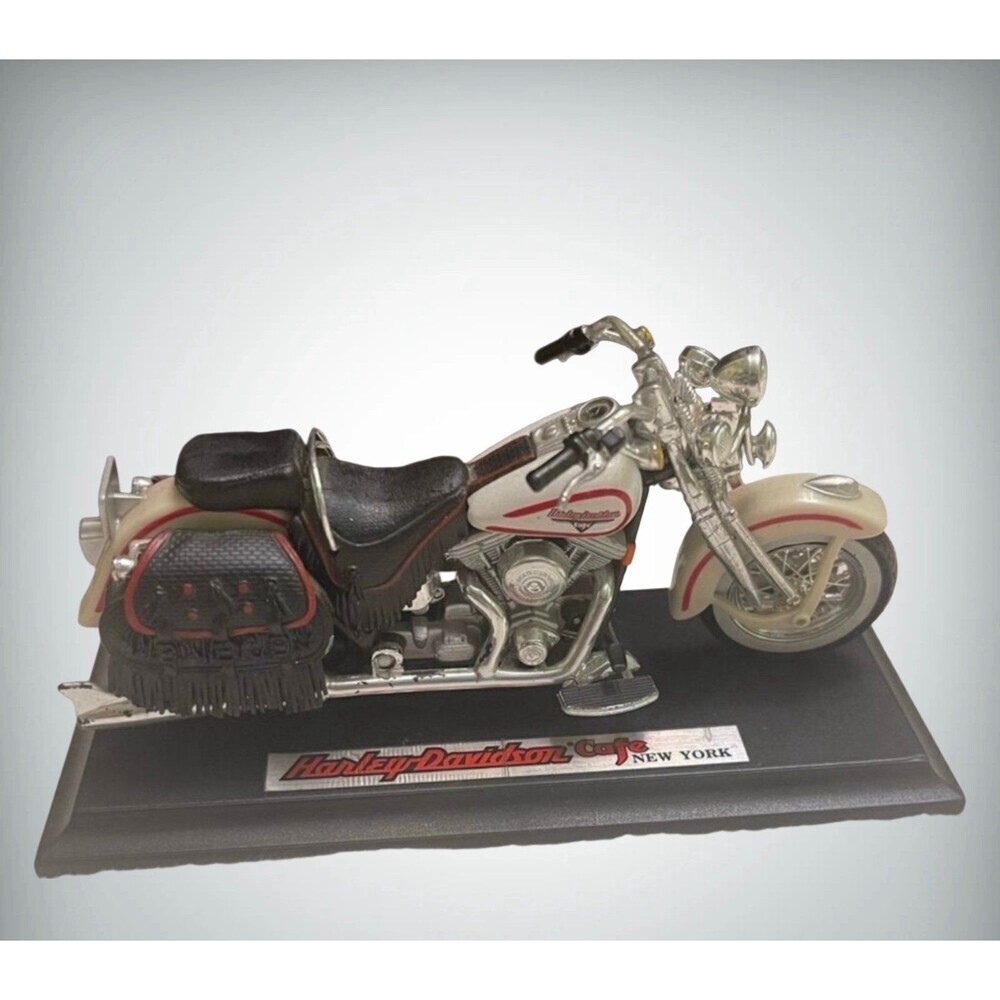 Harley Davidson Heritage Springer Motorcycle - Picture 2 of 10